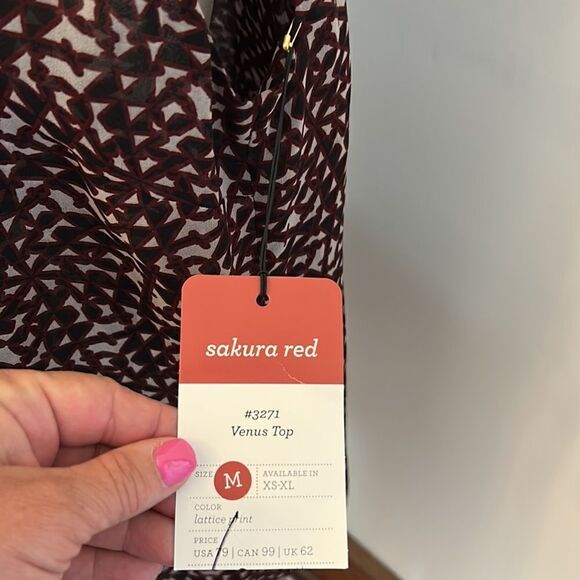 CABI Sakura red sheer sleeveless lattice blouse Size M New - Picture 5 of 10